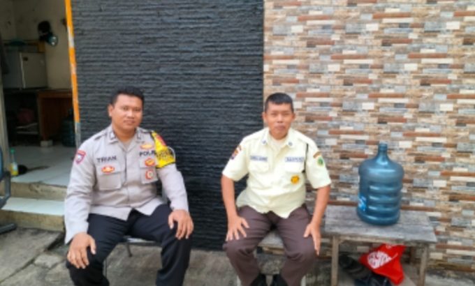 Binmas Ds Mekarsari bersama masyarakat ciptakan lingkungan yang aman