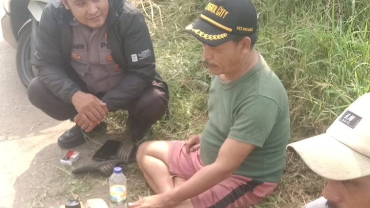 Pastikan wilayah aman dan upaya pencegahan Guantibmas di Wilayah, Polsek Kresek lakukan giat Patroli Sambang Warga