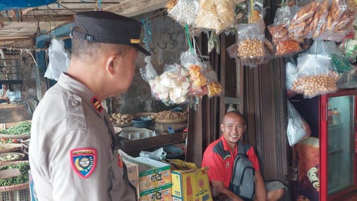 PS. Kanit Bintibsos Satbinmas Polresta Tangerang Sambangi Pasar Tradisional