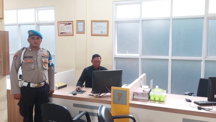 PENGECEKAN PETUGAS SPKT POLRESTA TANGERANG OLEH PIKET SIPROPAM POLRESTA TANGERANG