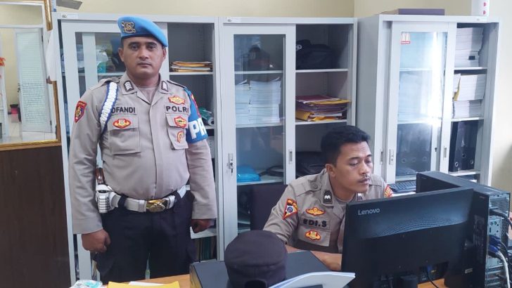 PENGECEKAN KEHADIRAN PERSONIL BAGOPS POLRESTA TANGERANG OLEH PIKET SIPROPAM POLRESTA TANGERANG