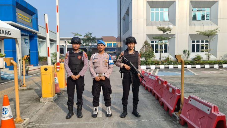 PENGECEKAN PETUGAS PENJAGAAN MAKO POLRESTA TANGERANG OLEH PIKET SIPROPAM POLRESTA TANGERANG