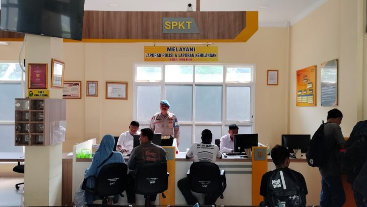 PENGECEKAN PETUGAS SPKT POLRESTA TANGERANG OLEH PIKET SIPROPAM POLRESTA TANGERANG