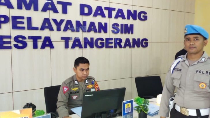 PENGECEKAN PETUGAS SATPAS SIM POLRESTA TANGERANG OLEH PIKET SIPROPAM POLRESTA TANGERANG