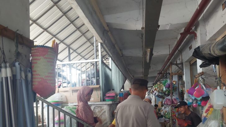 Satbinmas Polresta Tangerang berikan himbauan kamtibmas kepada para pedagang di Pasar