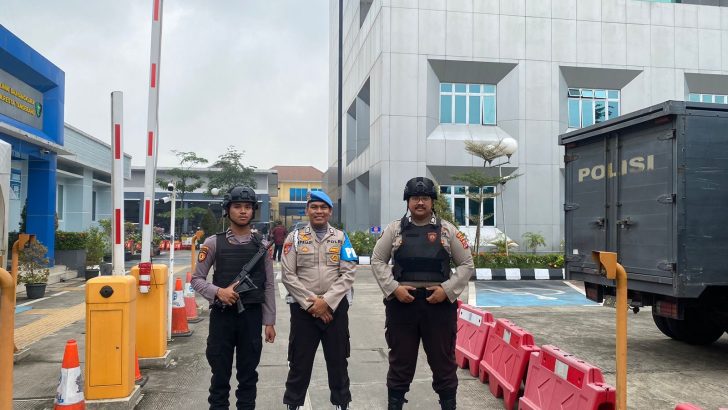 PENGECEKAN PETUGAS PENJAGAAN MAKO POLRESTA TANGERANG OLEH PIKET SIPROPAM POLRESTA TANGERANG