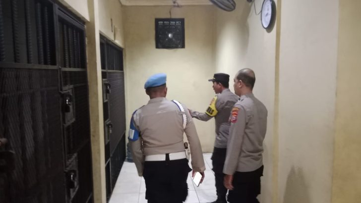 PENGECEKAN RUANG TAHANAN POLRESTA TANGERANG SECARA RUTIN OLEH PIKET SIPROPAM POLRESTA TANGERANG