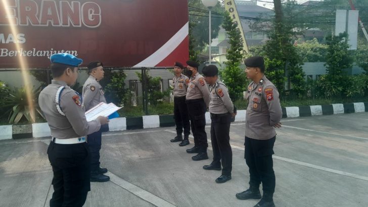 PENGECEKAN ANGGOTA PADA APEL FUNGSI SATPAMOBVIT OLEH SIPROPAM POLRESTA TANGERANG 