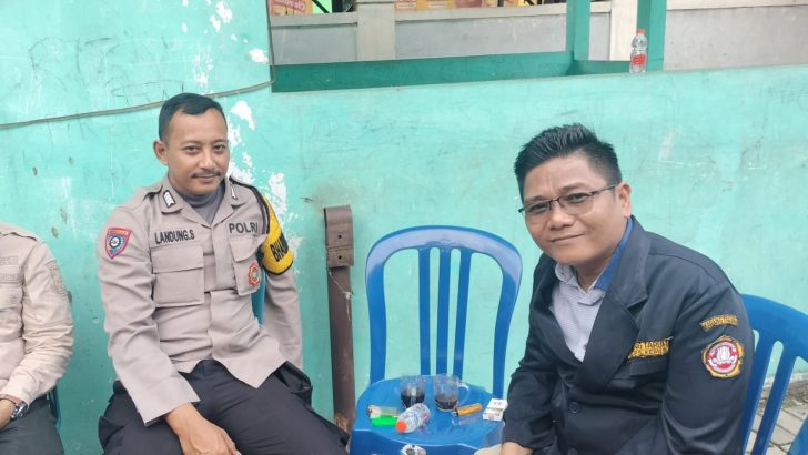 Sambangi Ketua Karang Taruna, Bhabinkamtibmas Sampaikan Pesan Kamtibmas