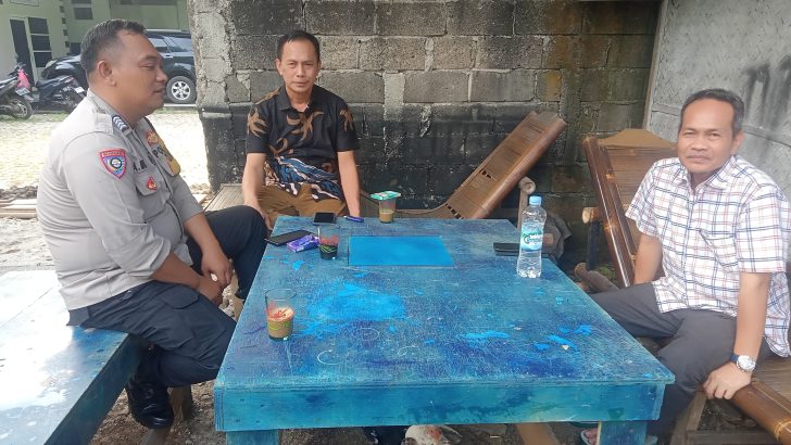 Bripka Abdul Mujizat Bhabinkamtibmas Polsek Pasar Kemis Polresta Tangerang Sambang Tokoh Masyarakat