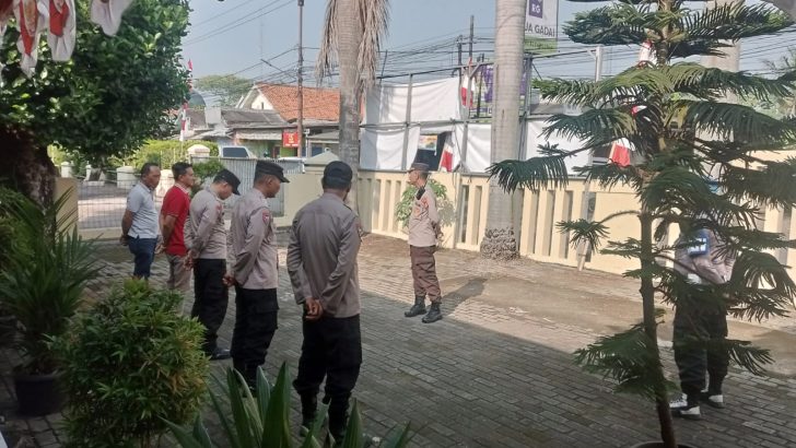 Apel Pagi dilaksanakan guna dalam rangka menumbuhkan disiplin terhadap anggota