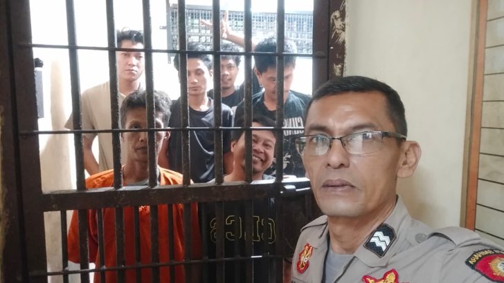 Kspkt Polsek Cisoka Melakukan Kegiatan Pengecekan terhadap Tahanan.