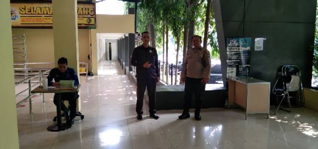 Berikan Rasa Aman Pengunjung Lokasi Wisata Water World dan World Of Wonder Citra Raya Polsek Panongan Laksanakan Patroli Rutin