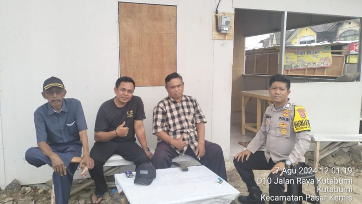 Bhabinkamtibmas polsek Pasar Kemis Monitoring Harkamtibmas di TPPS Pasar Kuta Bumi