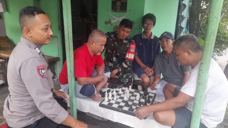 Sambang DDS Bhabinkamtibmas dan Babinsa ke Perum BPI Blok E4