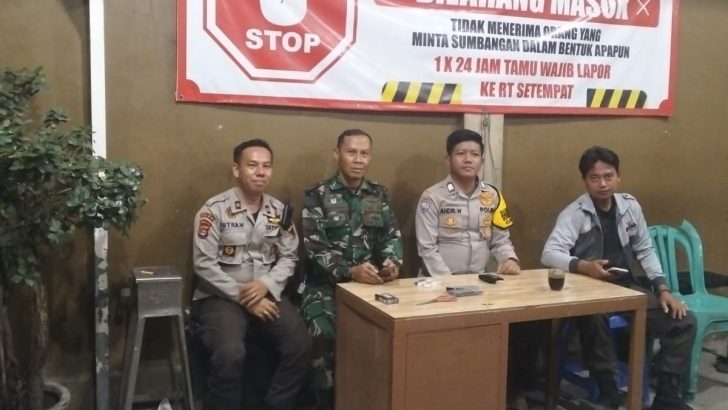 Antisipasi Gangguan Kamtibmas Pak Bhabin dan Pak Babinsa Sambangi Pos Satpam