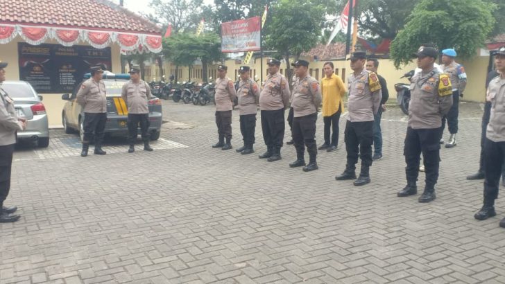 Tingkatkan Disiplin Anggota Serta Sampaikan Arahan Kanit Binmas Polsek Panongan Pimpin Apel Pagi