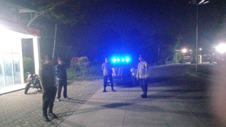 melaksanakan Patroli Barcode Dan Patroli Mobile, Anggota Polsek Cisoka Polresta Tangerang Berikan Pesan Pesan Kamtibmas.
