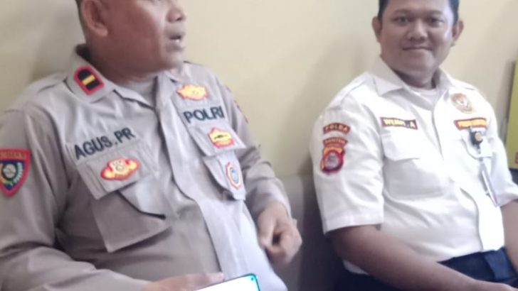 PS. Kanit Binkamsa Sambang dan Sampaikan Pesan Kamtibmas kepada Anggota Pokdarkamtibmas