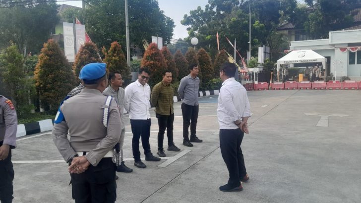 PENGECEKAN ANGGOTA PADA APEL FUNGSI SATRESKRIM OLEH SIPROPAM POLRESTA TANGERANG 