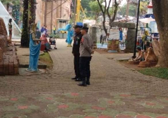 Aipda Ansori, S.H. Himbau Pengelola Tempat Wisata Makam Kramat Solear