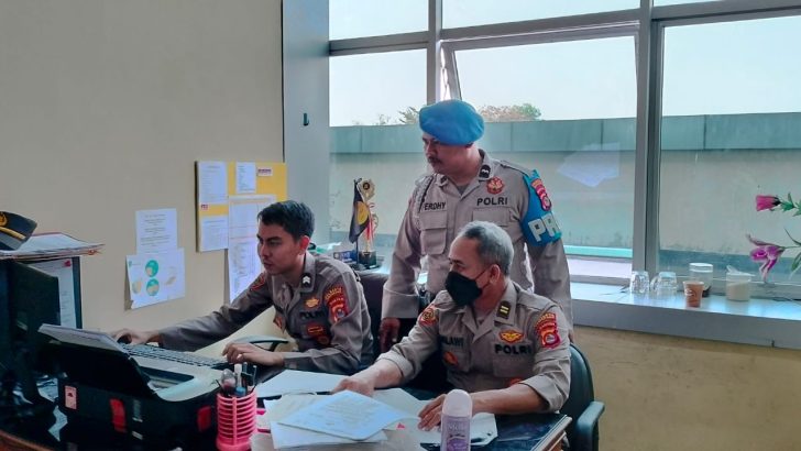 RUANG BAGSDM POLRESTA TANGERANG DICEK OLEH SIPROPAM