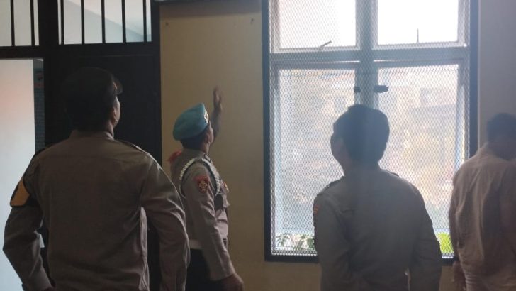 Cek CCTV ruang tahanan Polresta Tangerang guna antisipasi keamanan