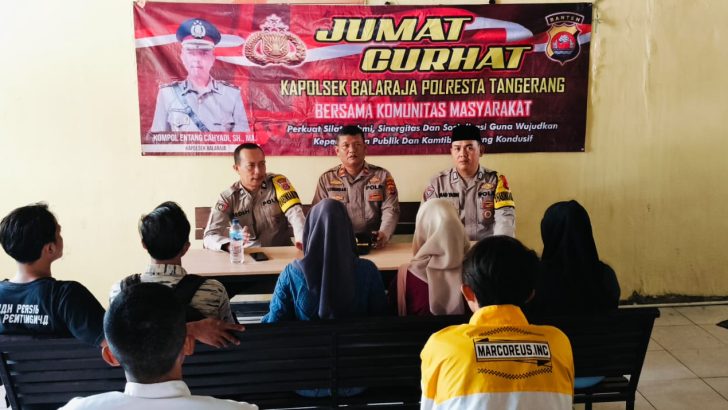 Untuk medengarkan keluh kesah Warga Masyarakat di acara Jum’at Curhat Polsek Balaraja Polresta Tangerang, Anggota Bahabinkamtibmas melaksanakan Senin Curhat,