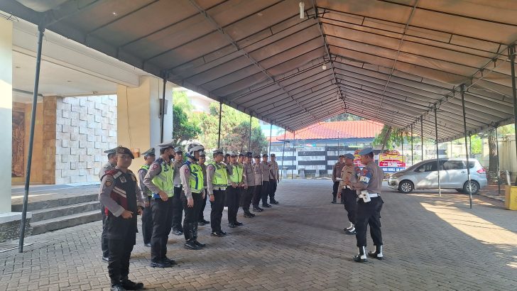 Pengamanan Keberangkatan Umat Katolik dari Daerah Hukum Polresta Tangerang ke Gelora Bung Karno (GBK) Jakarta dari daerah hukum polresta Tangerang,