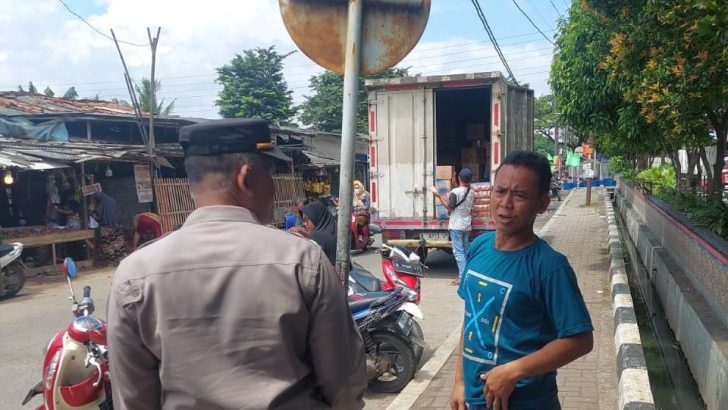 Pastikan Keamanan masyarakat, PS. Kanit Binkamsa Satbinmas laksanakan patroli dan himbau masyarakat