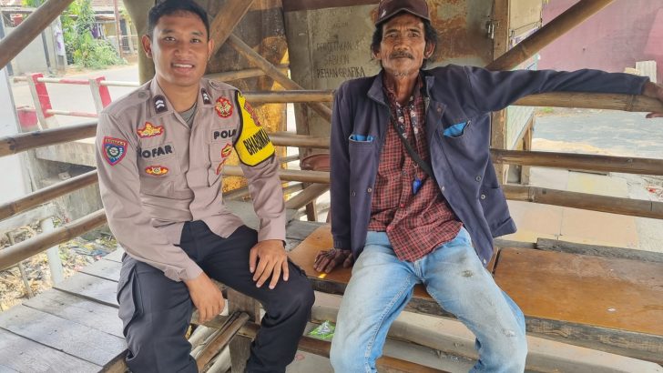 Sambang DDS, Briptu M. Muzofar Zam Zami Bhabinkamtibmas Polsek Paguyaman Dalam Rangka Harkamtibmas.