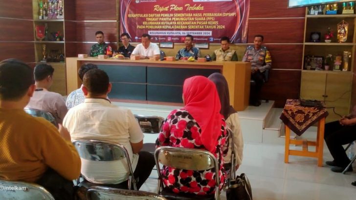 Bhabinkamtibmas Polsek Pasar Kemis Polresta Tangerang Hadiri Rapat Pleno Terbuka DPSHP di Kelurahan Kuta Jaya