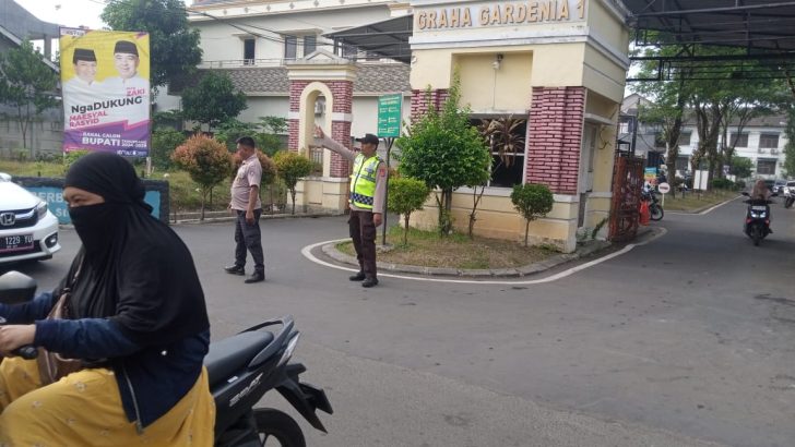 Demi Terwujudnya Pelayanan Prima Kepada Masyarakat Polsek Panongan Laksanakan Strong Point Gatur Lalin