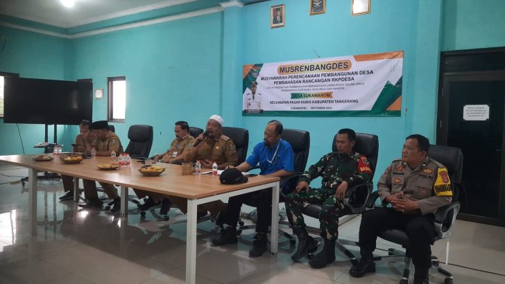 Bhabinkamtibmas menghadiri Musrenbang T.A.2025 di kantor Desa Sukamantri
