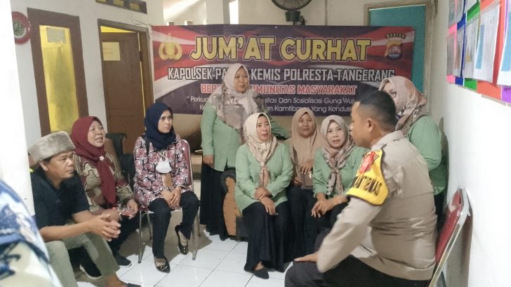 Melalui Jumat Curhat, Kapolsek Pasar Kemis Sharing Informasi Bersama Masyarakat