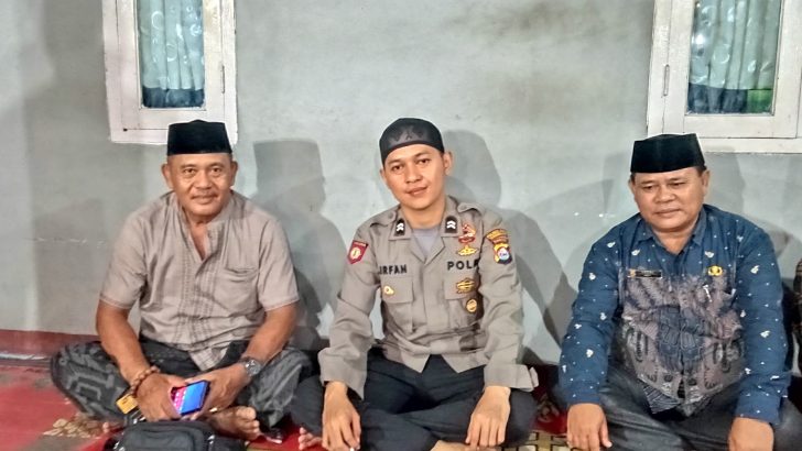 Personil Pospol Jayanti Polsek Cisoka Polresta Tangerang Menggelar Kegiatan Sambang DDS Di Desa Binaan Sekaligus Memberikan Pesan Kamtibmas.