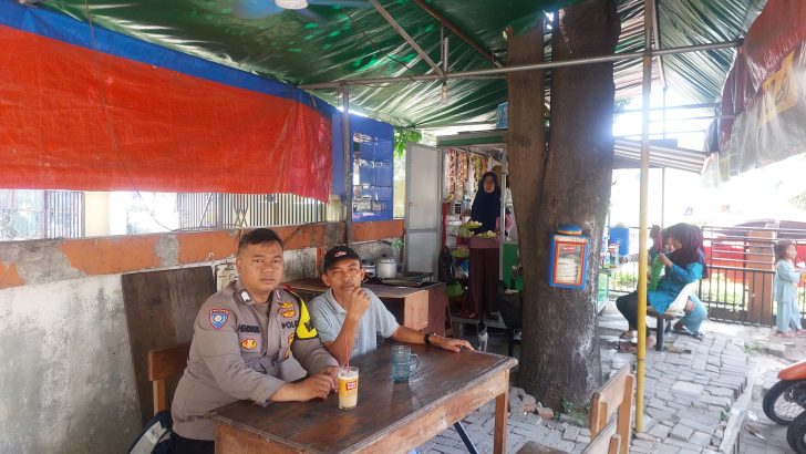 Sambang Ketua Rw 03 Bhabinkamtibmas Ajak Jaga kondusifitas Wilayah binaannya