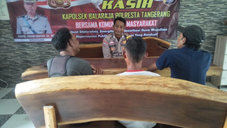 Anggota Polsek Balaraja Melakukan Giat Minggu Kasih
