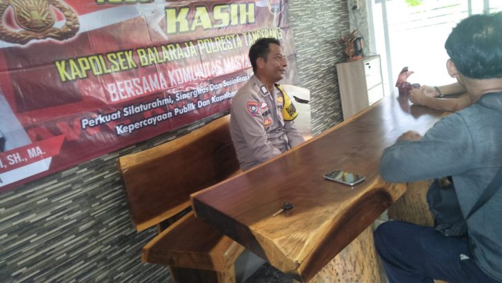 Bripka Jon Peter Gaol Anggota Bhabinkamtibmas Desa Sentul Jaya Melakukan Giat Minggu Kasih