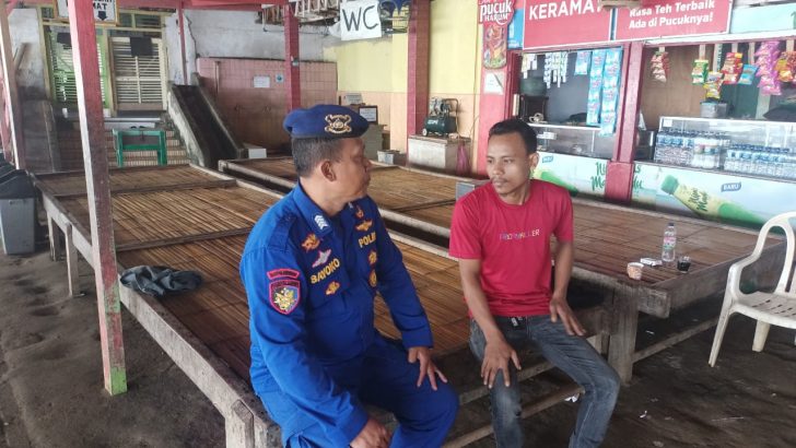 Piket jaga melaksanakan kegiatan patroli barcode di Pulo cangkir