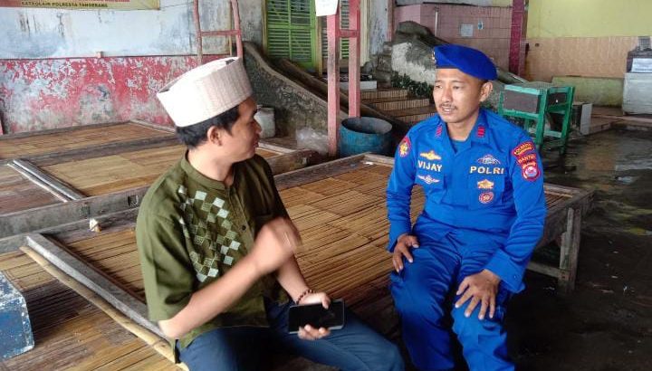 Berikan himbauan Kamtibmas anggota satpolairud melaksanakan kegiatan cooling sistem di Pulo cangkir