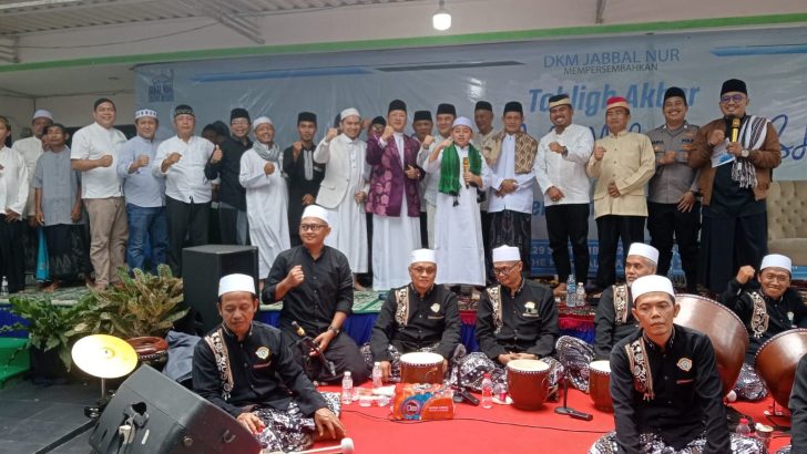 Bhabinkamtibmas Polsek Pasar Kemis, Hadiri Peringatan Maulid Nabi Muhammad SAW, di Masjid Jabal Nur
