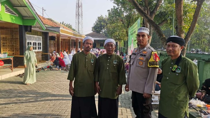 Bhabinkamtibmas Bripka Ilyas: Memperkuat Kamtibmas Melalui Silaturahmi di Maulid Nabi
