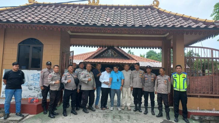Polsek Cikupa Kawal Silaturahmi Cawabup Irvansyah Asmat di Desa Talaga