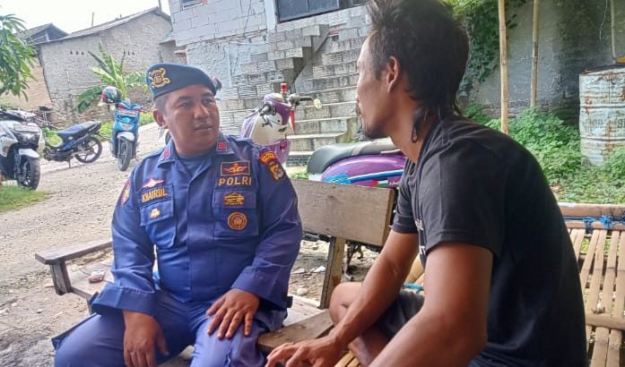 Sampaikan Himbauan Kamtibmas Kepada Masyarakat Pesisir Melalui Patroli Barcode Oleh Satpolairud Polresta Tangerang