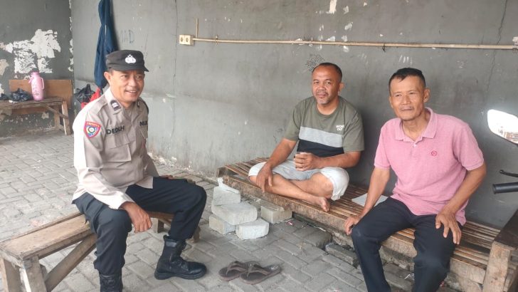 Aiptu Dedi H bhabinkamtibmas Desa Tobat Polsek Balaraja Polresta Tangerang,memberikaan himbauan kepada warga Binaan, tentang pilkada yang aman, damai
