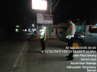 Anggota Polsek Balaraja melaksanakan kegiatan Patroli Mobile untuk Ciptakan kondusifitas Warga