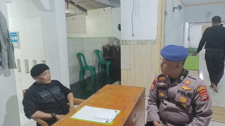 Satuan Satpolairud Laksanakan Patroli Barcode di Pulo Cangkir malam hari