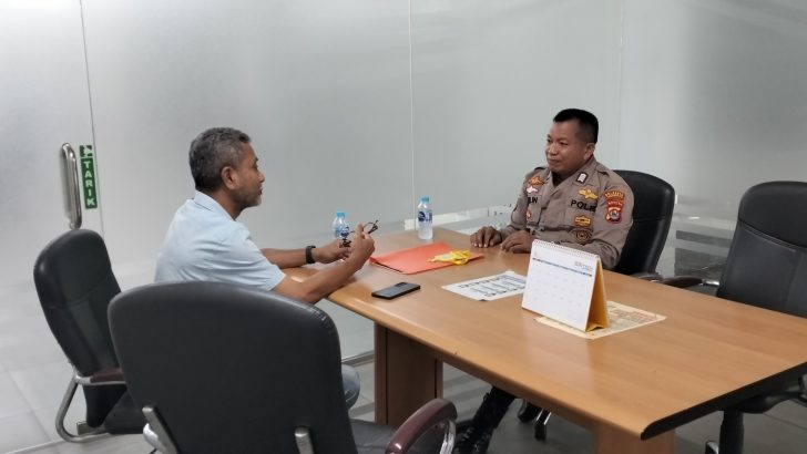 Personil Sat Pamobvit Polresta Tangerang melaksanakan patroli dialogis di wilayah hukum Polresta Tangerang.