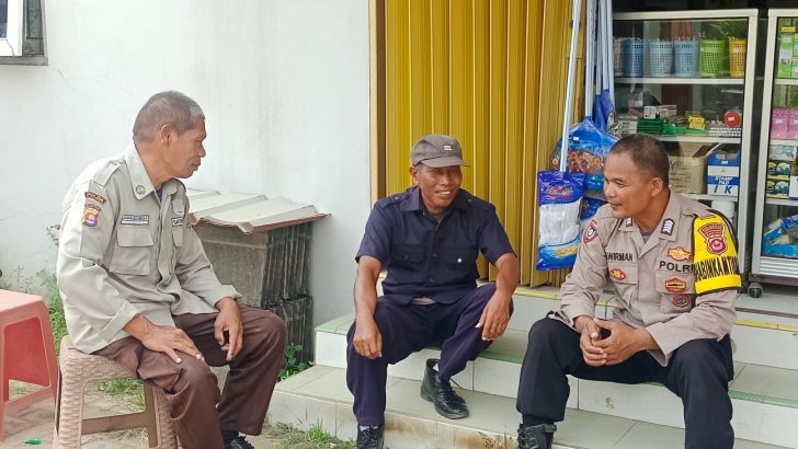 Sambangi Security Perumahan, Bhabinkamtibmas Polsek Rajeg Polresta Tangerang Desa Sukamanah Sampaikan Pesan Kamtibmas Kamis 05 September 2024